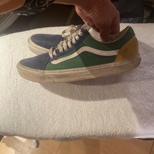 Vans Men's Green and Navy Sneakers
